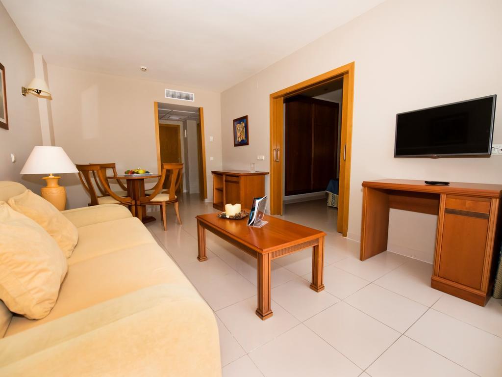 บาเอีย ทรอปิคัล Hotel อัลมูเญการ์ ภายนอก รูปภาพ