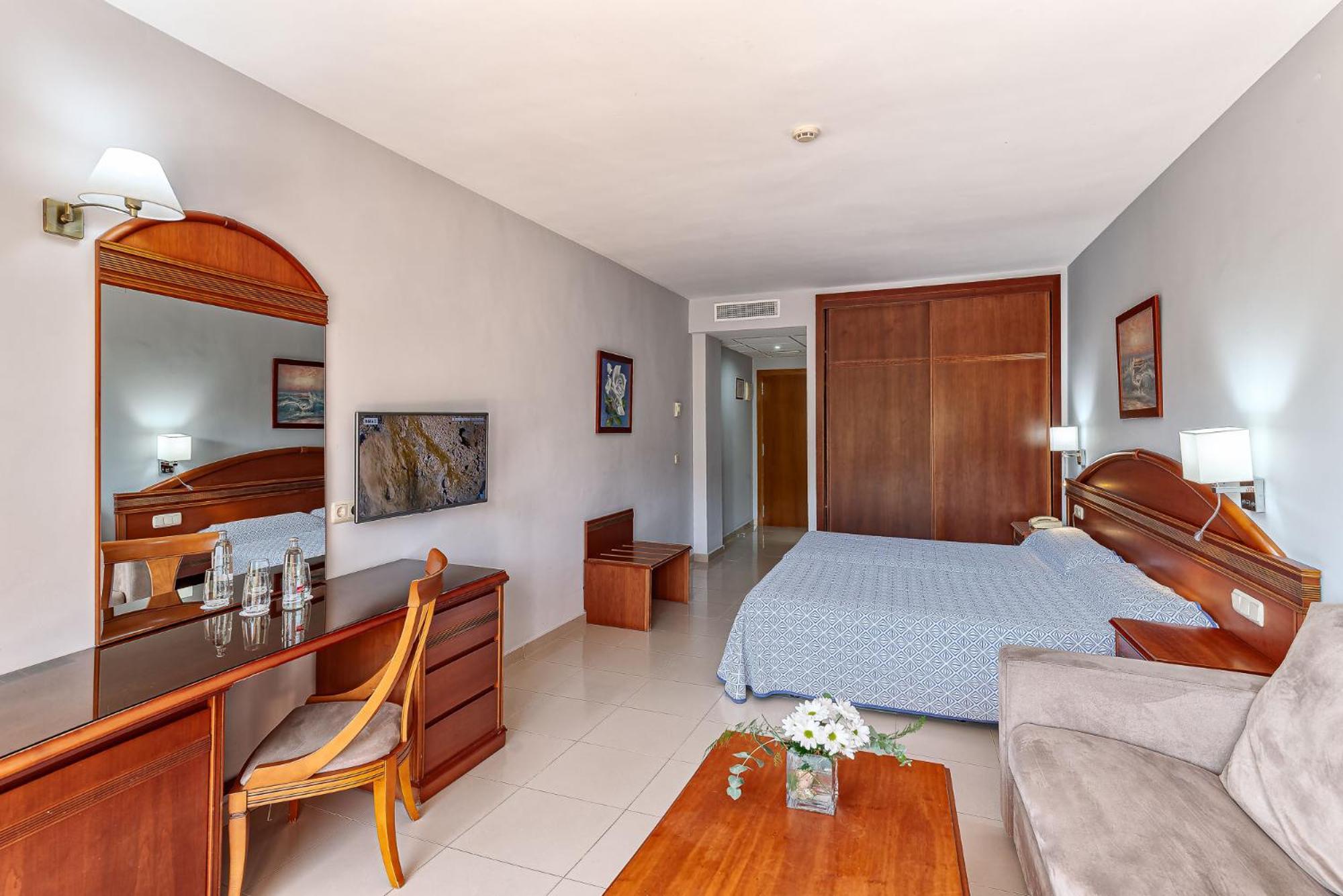 บาเอีย ทรอปิคัล Hotel อัลมูเญการ์ ภายนอก รูปภาพ