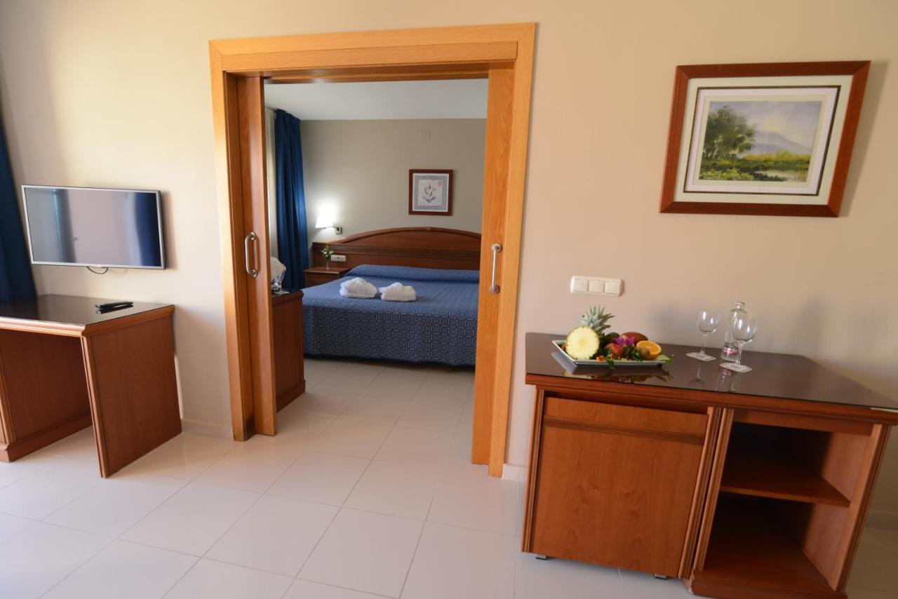 บาเอีย ทรอปิคัล Hotel อัลมูเญการ์ ภายนอก รูปภาพ